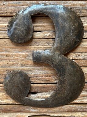 Primitive metal number 3